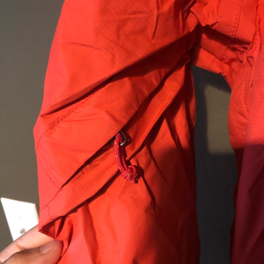 North Face Hooded Rain Jacket - Picture 5 of 6